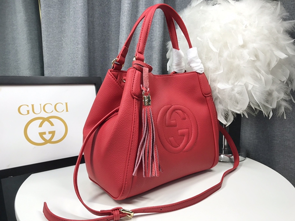 激安グッチバッグコピー背面デザイン